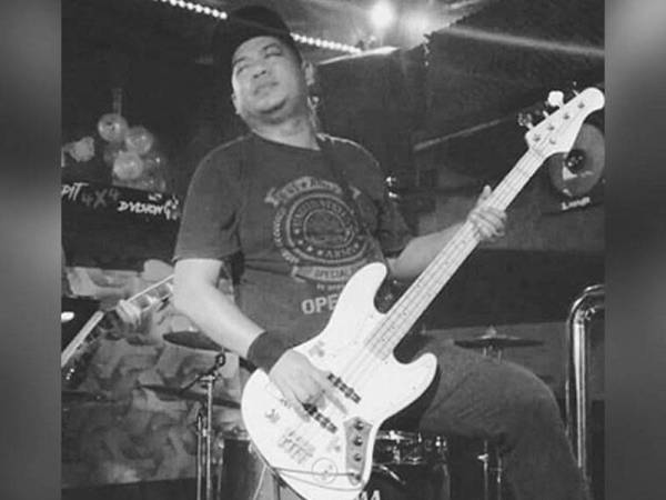 Mangsa berusia 36 tahun dipercayai tidak sedarkan diri dan disahkan meninggal dunia di tempat kejadian oleh pegawai perubatan dari Hospital Kanowit. - Foto Astro Awani