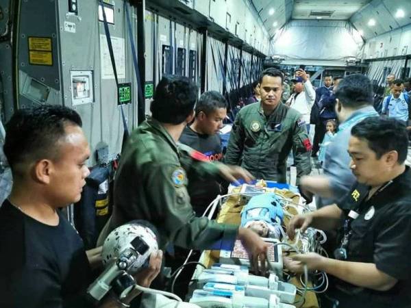 Bayi berkenaan diterbangkan bagi mendapatkan rawatan lanjut di Institut Jantung Negara, Kuala Lumpur.