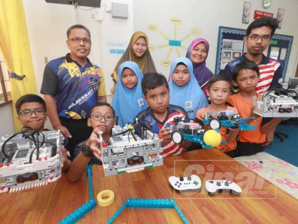 Pasukan robotik Sekolah Kebangsaan (SK) Seri Terentang mewakili negara pada The Maker Robot Festival In Ulsan di Bandaraya Ulsan Korea.