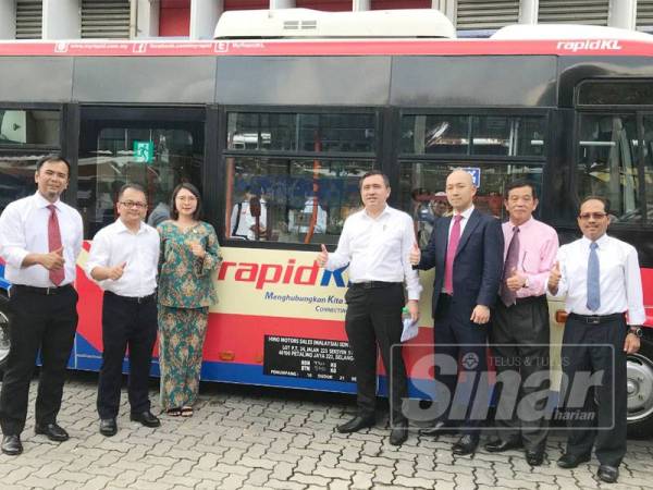 Bas mini Hino Poncho diperkenalkan di Malaysia