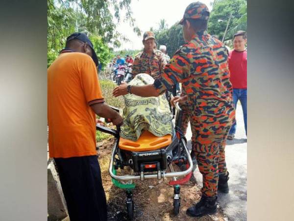 Mangsa dihantar ke Hospital Parit Buntar menggunakan jentera Unit Bantuan Perkhidmatan Kecemasan (EMRS).