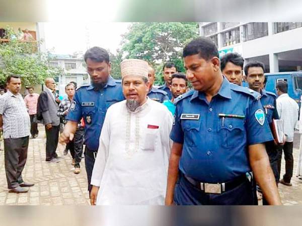 Pengetua sekolah pondok, Ud Doula antara yang dihukum mati. - Foto Agensi