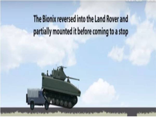 CFC Liu Kai ketika mengendalikan sebuah Land Rover sebagai sebahagian daripada satu latihan tentera dirempuh sebuah kenderaan Bionix yang mengundur lalu merempuh sebahagian kenderaannya. - Foto Agensi