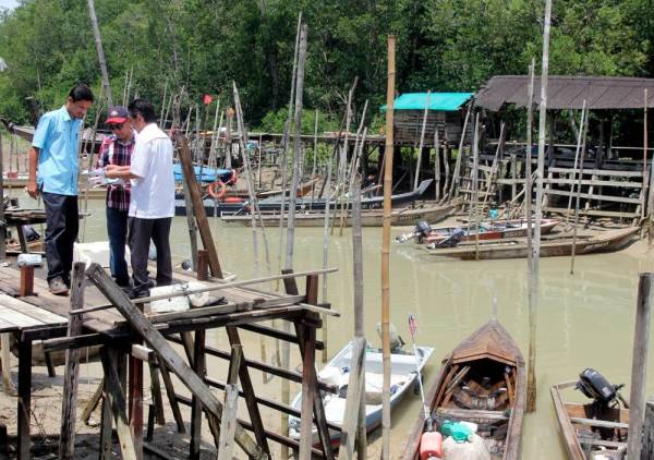 Jeti nelayan Mukim Serkat tersebut merupakan salah satu dari tiga projek penambahbaikan yang dilaksanakan di kawasan Tanjung Piai. - Foto Bernama
