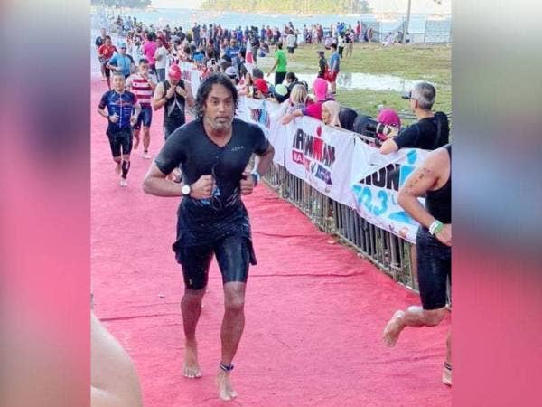 Khairy menyertai perlumbaan Ironman berjaya menamatkan pertandingan tersebut.