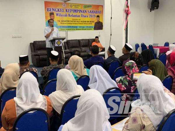 Husam bercakap ketika merasmikan Bengkel Kepimpinan Sahabat Wilayah Kelantan Utara 2019 di Pasir Tumboh hari ini.