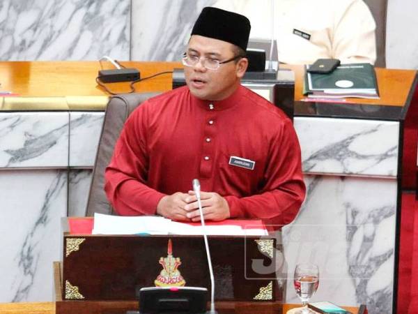 Menteri Besar Selangor, Amirudin Shari ketika membentangkan Belanjawan Selangor 2020 di Dewan Undangan Negeri (DUN) Selangor, di sini hari ini. - FOTO ASRIL ASWANDI SHUKOR