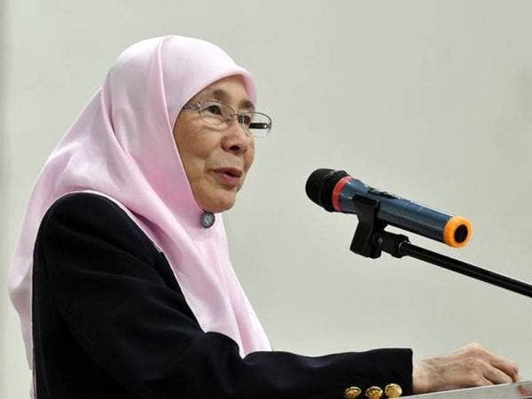 Datuk Seri Dr Wan Azizah Wan Ismail. - Foto Bernama