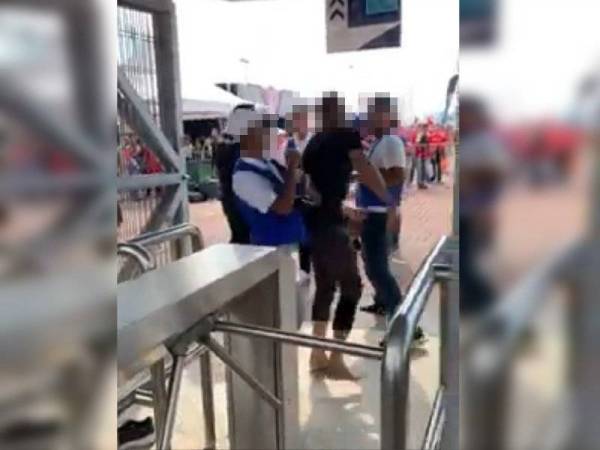 Video kejadian bertumbuk di SIC Sepang tular di laman sosial.