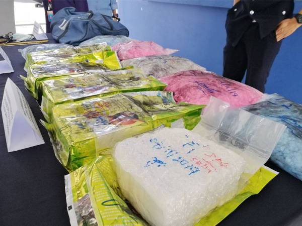 Antara dadah yang dirampas susulan tertangkap tujuh suspek dalam operasi berasingan di sekitar Klang, Isnin lalu.