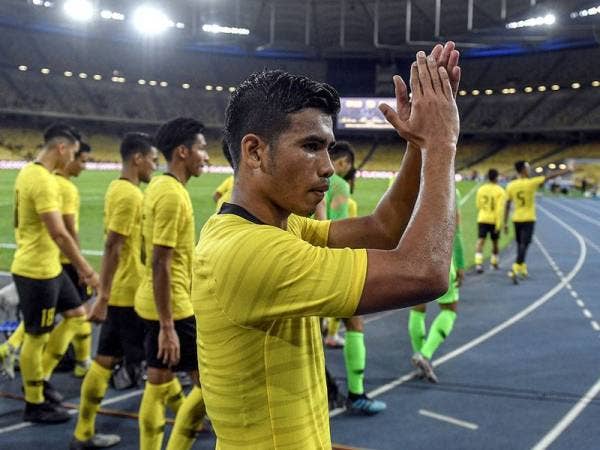 Reaksi pemain Malaysia Muhammad Safawi Rasid setelah berakhirnya perlawanan persahabatan antarabangsa Tier Satu menentang Tajikistan di Stadium Nasional Bukit Jalil malam ini. - Foto Bernama
