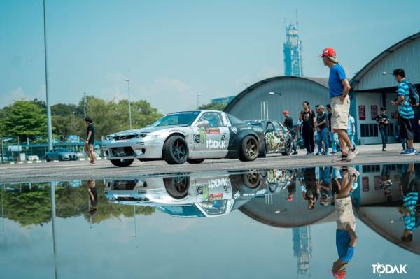 TODAK Racing memberi peluang kepada pengunjung merasai sendiri pengalaman drift bersama Taxi Rides by Drift Factory.