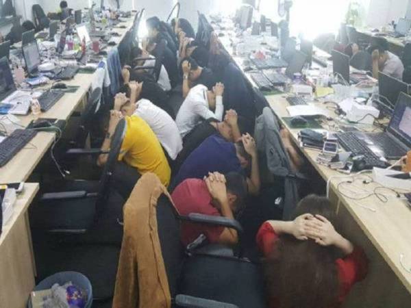 Rabu lalu, Imigresen menumpaskan satu sindiket scam terbesar di sebuah bangunan enam tingkat di Cyberjaya.