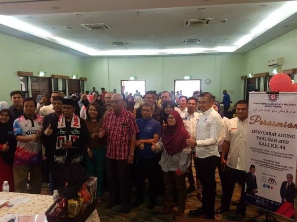 Ahli DPMM Pahang yang hadir pada Mesyuarat Agung DPMM Pahang Kali ke-44 di Hotel Sri Malaysia di sini hari ini. 