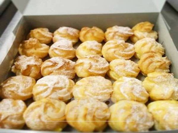 CREAM puff Ismalia yang mendapat tempahan ramai.