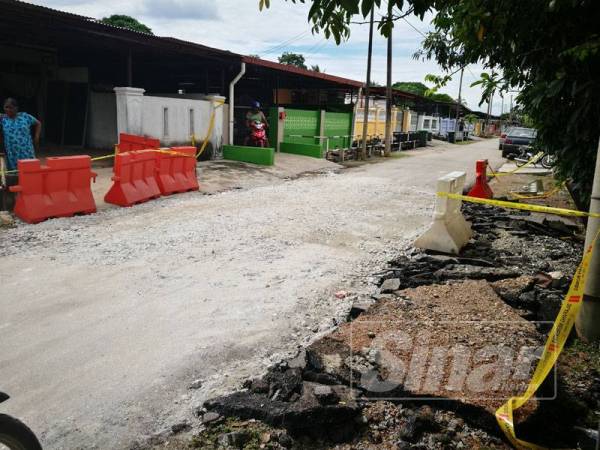 Jalan rosak telah dipulihkan dan boleh dilalui kenderaan sejak semalam.