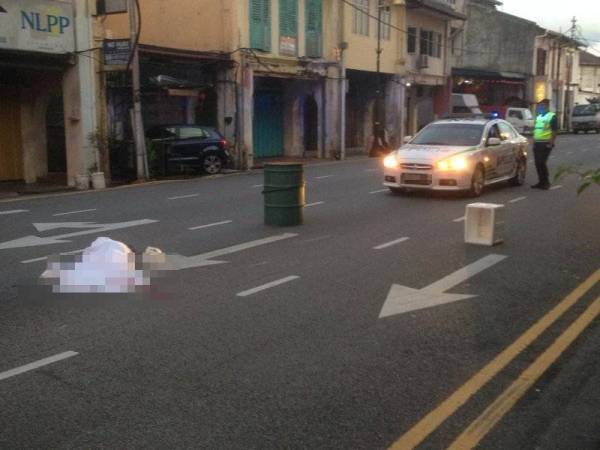 Warga emas maut di tempat kejadian. - Foto ihsan pembaca