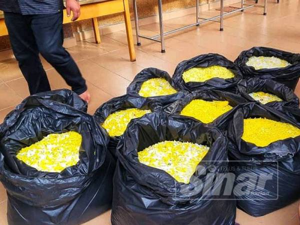 Bunga-bunga yang digunakan untuk sambutan tersebut.