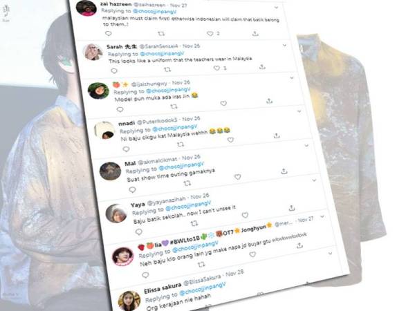 Antara reaksi netizen memberikan beberapa reaksi dan ada yang mengatakan baju yang dikenakan seperti baju batik sekolah