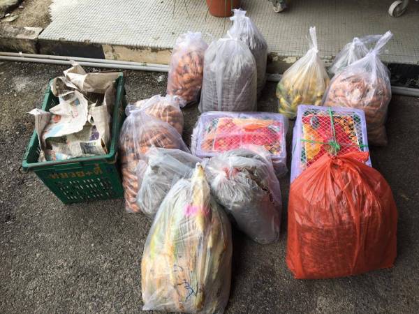 Antara barangan yang dirampas Maqis Kelantan semalam.