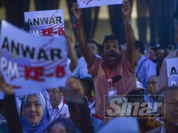 Antara perwakilan 'boo' Tian Chua pada sesi penggulungan Kongres Nasional PKR Ke-14 Tahun 2019 di MITC hari ini. - Foto Sinar Harian SHARIFUDIN ABDUL RAHIM