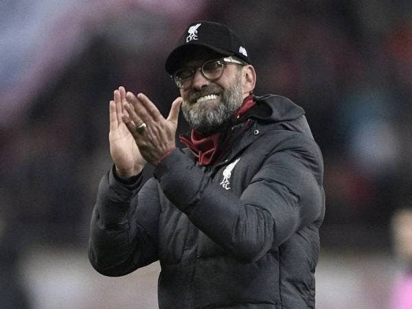 Klopp memuji persembahan yang dipamerkan pemainnya selepas menjinakkan Salzburg 2-0 awal pagi tadi. - Foto EPA Christian Bruna