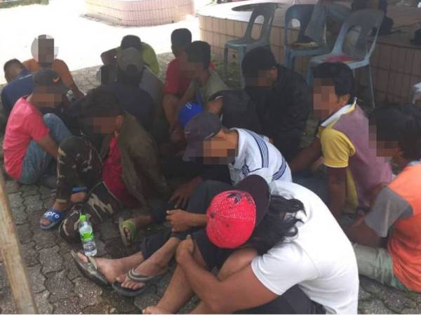 Antara suspek yang ditahan dalam operasi itu.