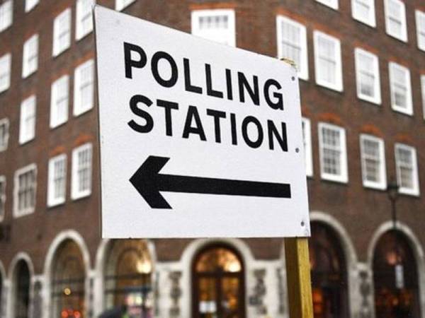 Pusat mengundi di 650 kawasan di seluruh England, Wales, Scotland dan Ireland Utara dibuka pada jam 7 pagi (waktu tempatan). - Foto Agensi