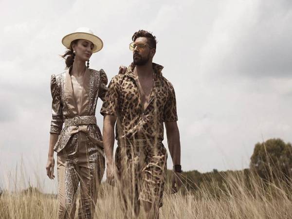 KOLEKSI yang bertemakan alam semula jadi dan hidupan safari tampak lebih garang dan berani.