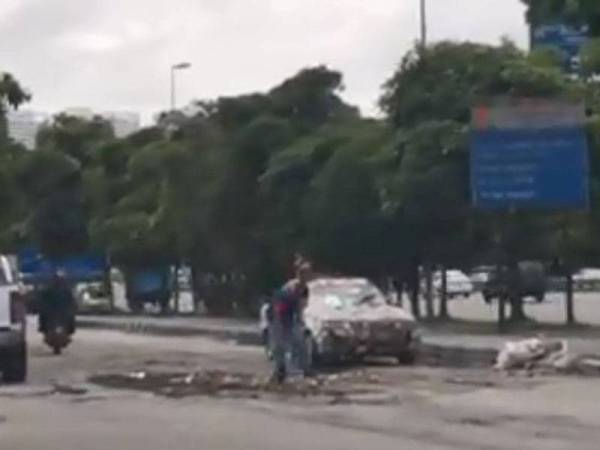 Paparan video tular di laman sosial.