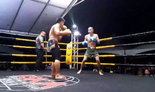  Hasbullah mencatatkan satu pukulan KO (knock out) pencabarnya dari Filipina Eros Bunag untuk memenangi South East Asia (SEA) Title Belt dalam Borneo Martial Arts Expo ke-3 (BMAEX) 2019 hari ini.