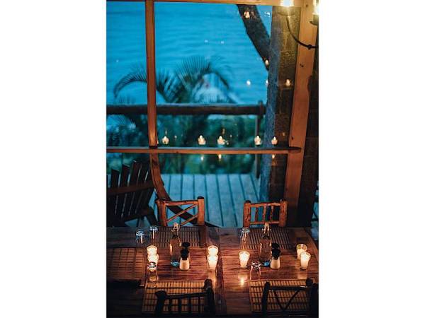 RANCANG lokasi pertemuan yang tenang dan mendamaikan kerana pertemuan pertama adalah momen yang paling diingati.