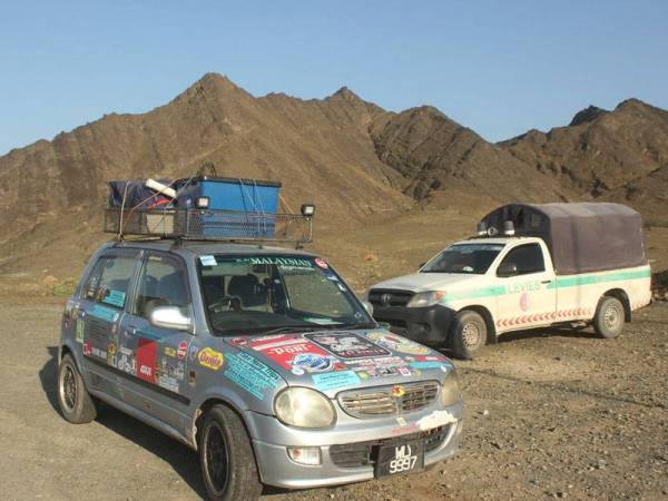 Perodua Kelisa yang digunakan dua beranak tersebut bagi menghantar bantuan ke Syria telah membuktikan bahawa kereta tempatan berkemampuan untuk merentasi benua dan sempadan negara.