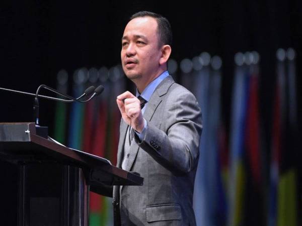 Dr Maszlee berucap dalam Sesi Khas bertajuk 'Mengapa Pendidikan Kunci Pembangunan Negara' bersempena Sidang Kemuncak Kuala Lumpur 2019 di Pusat Konvensyen Kuala Lumpur di sini hari ini. - Foto Bernama