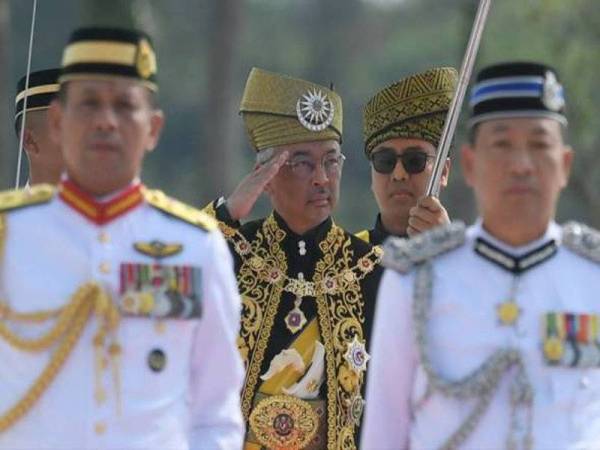 Sultan Abdullah sebagai Yang di-Pertuan Agong ke-16. - Foto Bernama