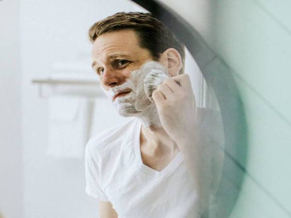 PEMILIHAN krim atau gel sebelum bercukur amat penting bagi mengelakkan berlakunya iritasi pada kulit.