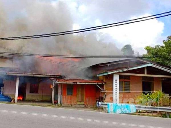 Keadaan rumah sewa Zainuddin dan Norida ketika kebakaran berlaku.