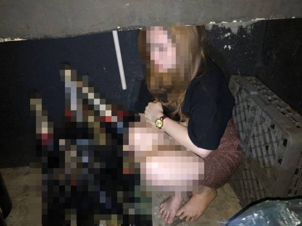 Antara wanita warga asing yang ditahan dalam Ops Gegar di sebuah kelab malam di Jalan P Ramlee, Kuala Lumpur kelmarin.