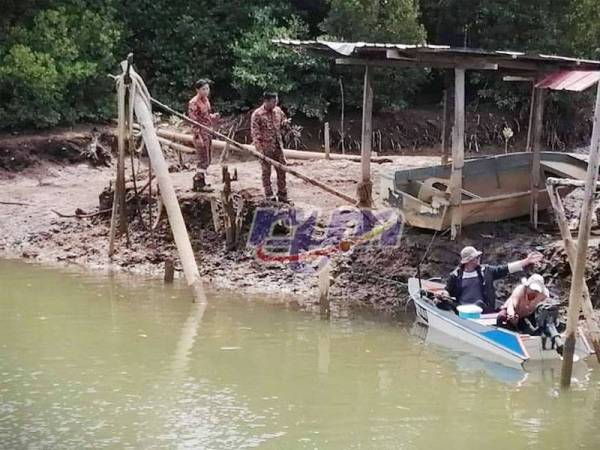 Mayat mangsa ditemukan di muara anak sungai berkenaan kira-kira 600 meter dari lokasi dia dipercayai hilang. Foto: RTM