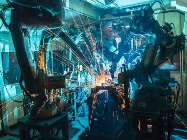 PENYELIDIKAN teknologi AI semakin membangun dalam kalangan syarikat gergasi termasuk Alibaba.