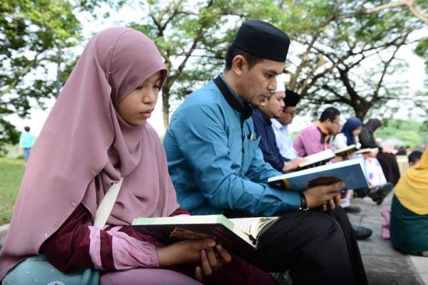 DALAM al-Quran juga mengandungi nilai-nilai rahmah yang boleh menjadi panduan kepada kehidupan kita.