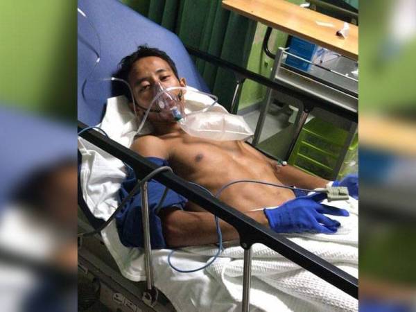 Angah ketika menerima rawatan.