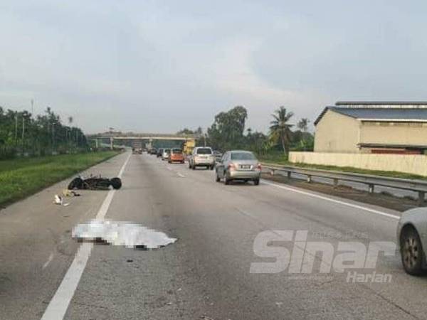Mangsa yang parah disahkan maut di lokasi kejadian di KM 6.7 Lebuhraya Grand Sepadu, Klang, semalam.