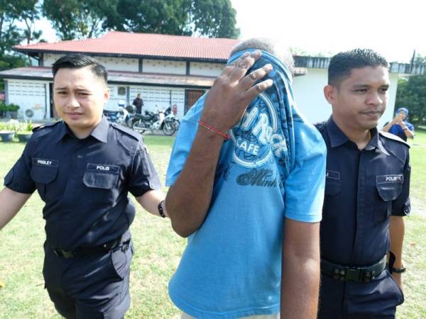 Sugendran dihadapkan ke Mahkamah Majistret Kampar hari ini atas pertuduhan memandu kereta secara merbahaya.