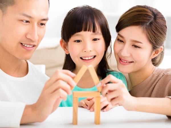 Suasana dalam kediaman membantu ibu bapa fokus kepada masa depan anak-anak.