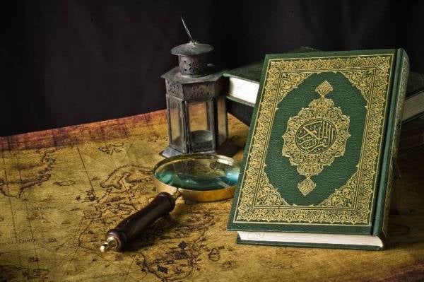 AL-FALAQ merupakan surah pilihan yang boleh dijadikan sebagai bacaan rutin kita.