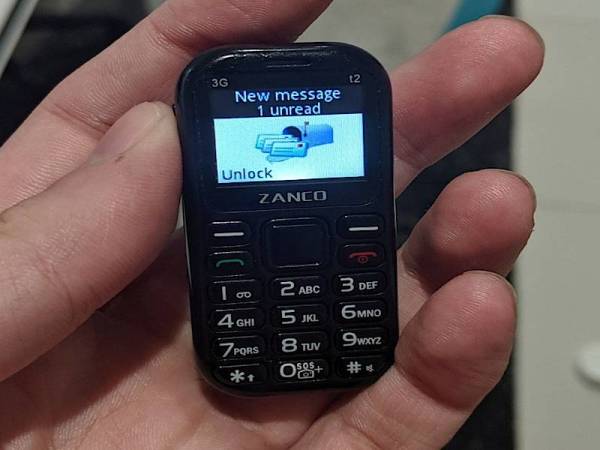 INOVASI yang cuba ditonjolkan Zini Mobiles ltd ternyata membuka lembaran baharu dalam revolusi teknologi telefon pintar dunia.