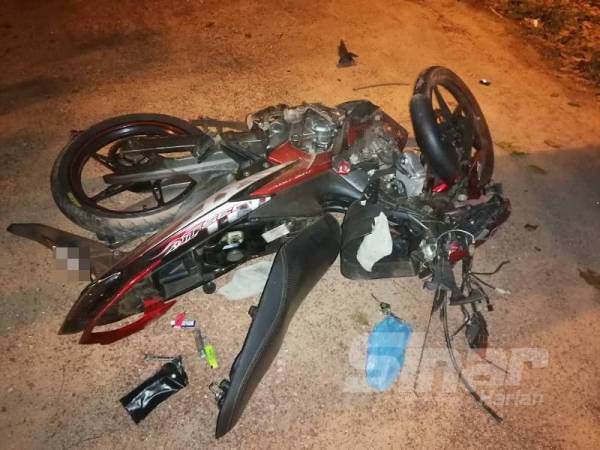 Keadaan motosikal mangsa.