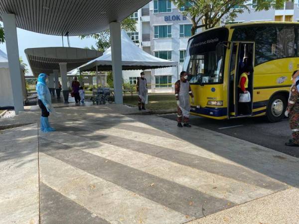 Pusat pemantauan di AKEPT, Bandar Enstek, Nilai