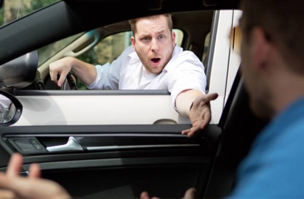 

KAJIAN membuktikan lelaki lebih cenderung untuk memandu secara melulu dan menjadi pembuli jalan raya berbanding wanita.